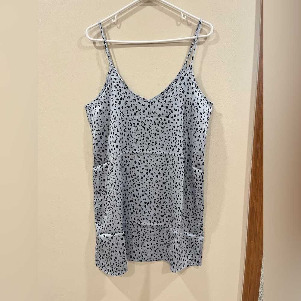Zenana Women's Blue Leopard Slip Dress W/Adjustable Straps Size Medium BRAND NEW